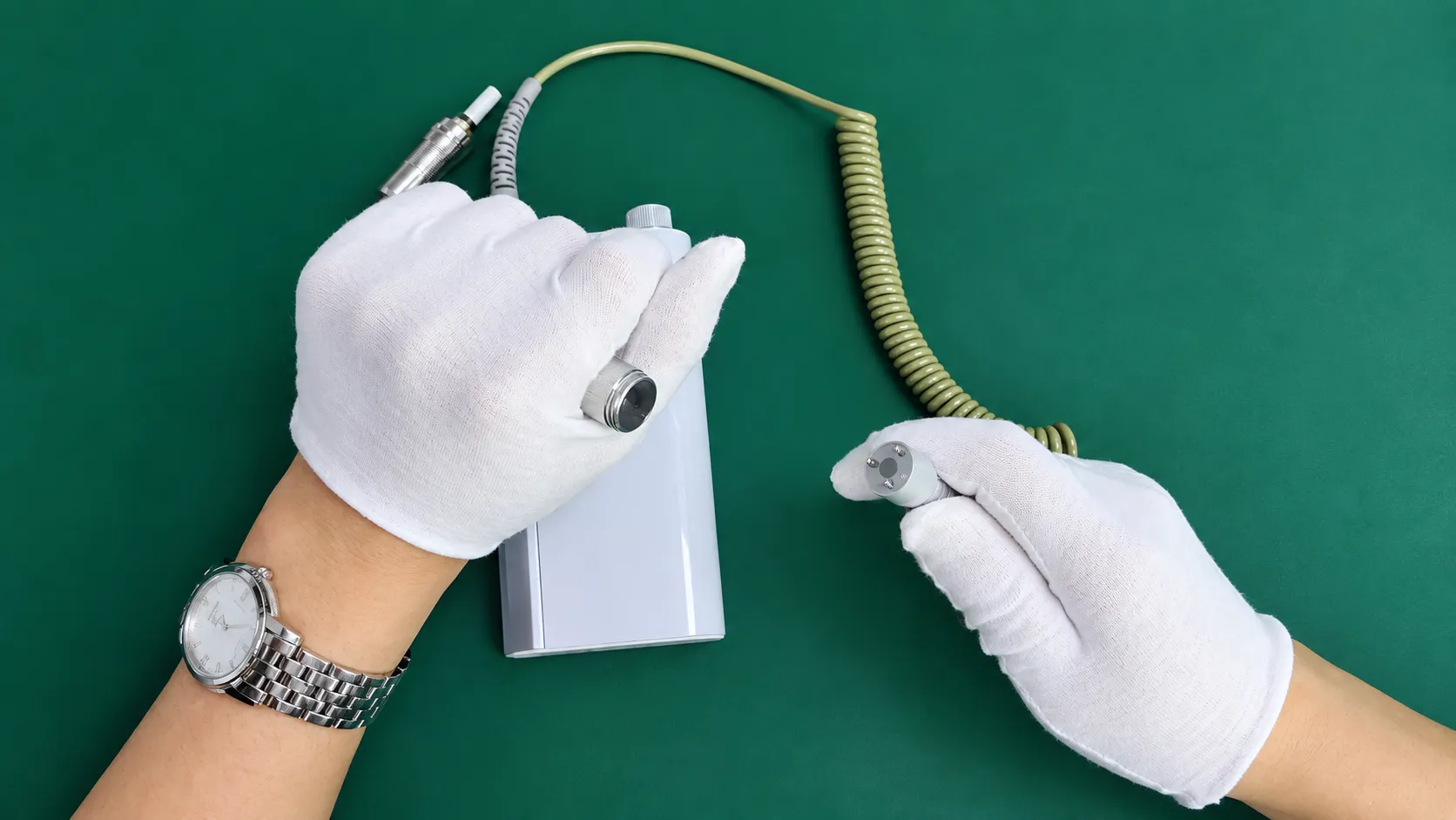 Extracting high-speed motor rotor and shaft assembly from electric grinder handpiece body
